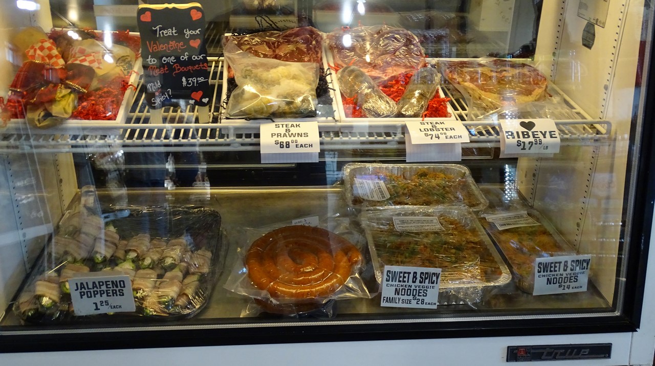 Cove, Oregon Photos 2… To Our Slightly Crazy Looney Bin!