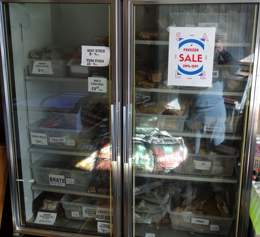 Cove, Oregon Photos 2… To Our Slightly Crazy Looney Bin!