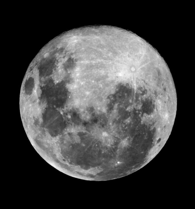 Primeira “Superlua” do ano mostra nosso satélite natural