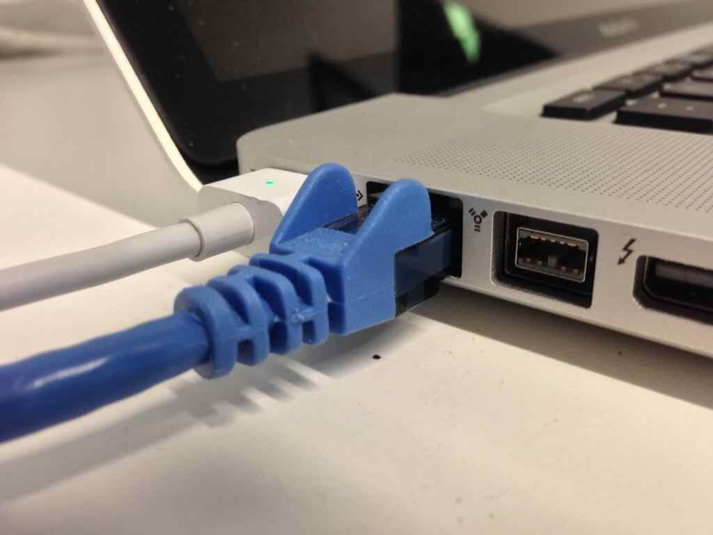 How to find out connected state of a network cable in Linux