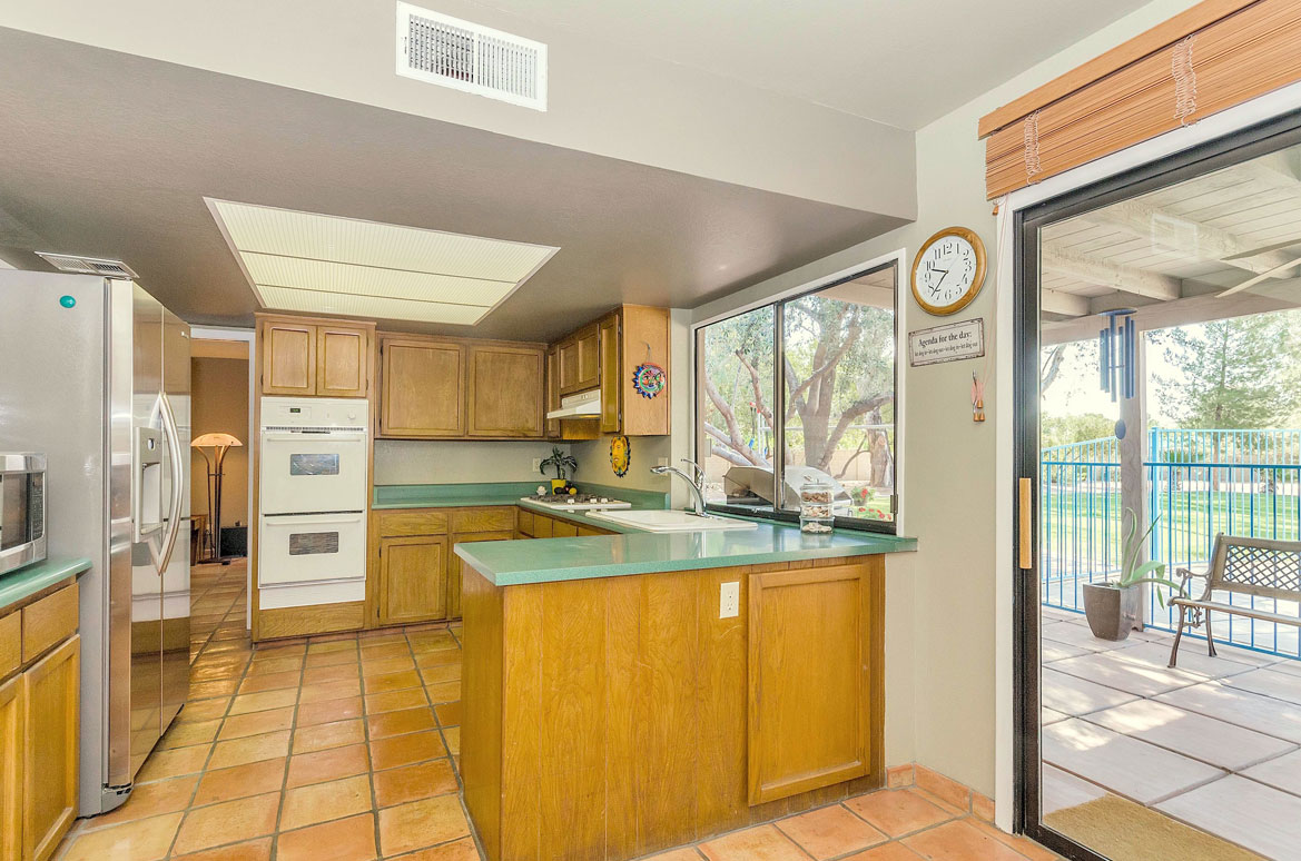 kitchen01 Thomas Osterman Realtor