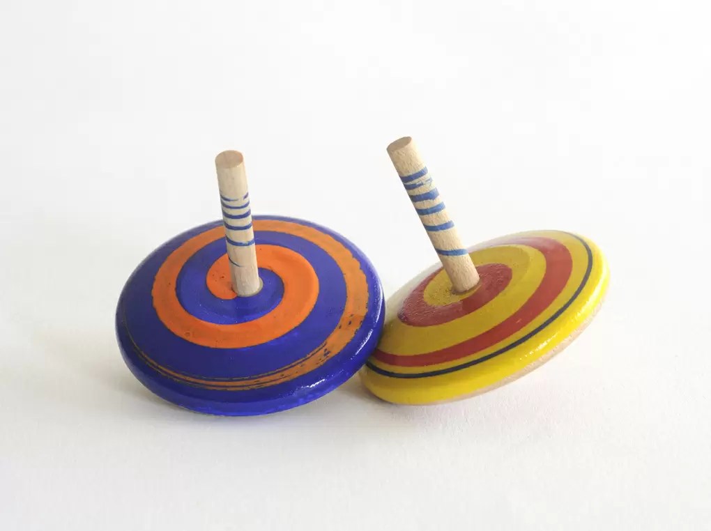 「こま」のおすすめ商品9選と選び方【おもちゃマスターが解説】子どもも大人も楽しめる！ マイナビおすすめナビ