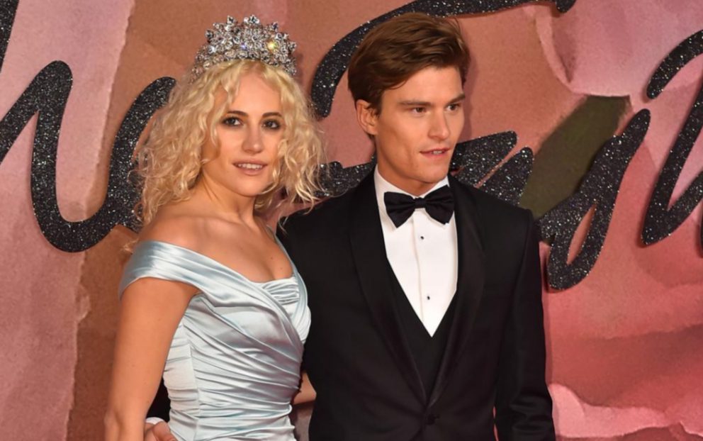 Oliver Cheshire Net Worth How much does the English Model Earn