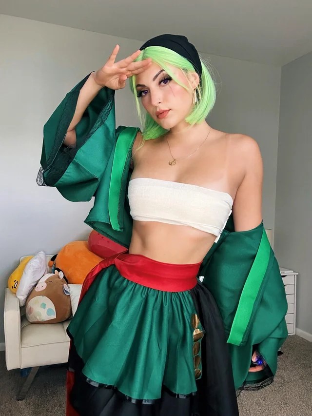 15 Female Zoro Cosplays OtakuKart