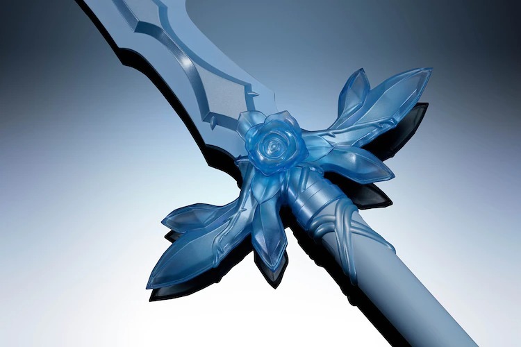 Eugeo’s Blue Rose Sword from Sword Art Online Gets LifeSize Replica