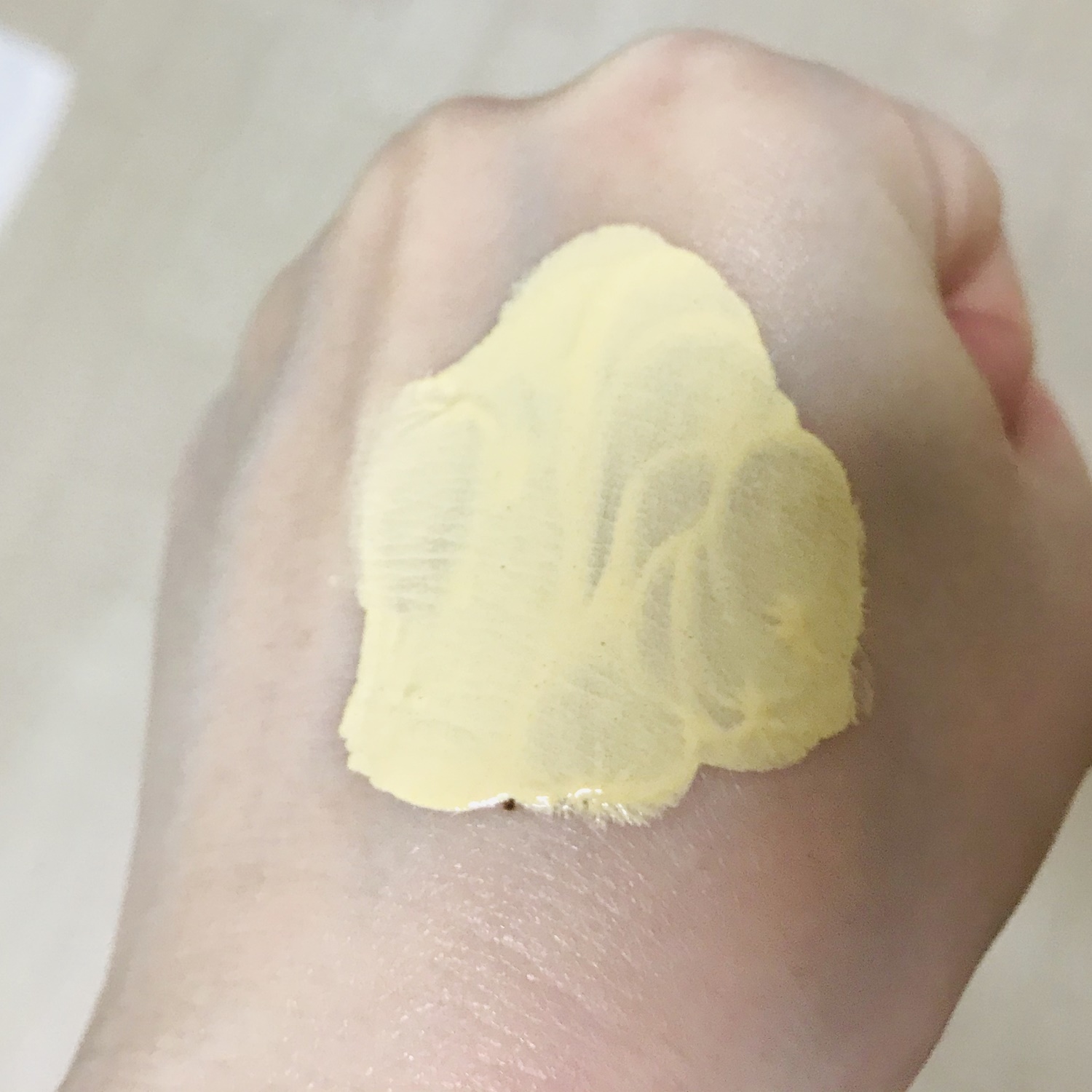 イニスフリー クレイマスクの使い方は?効果など口コミレビュー!