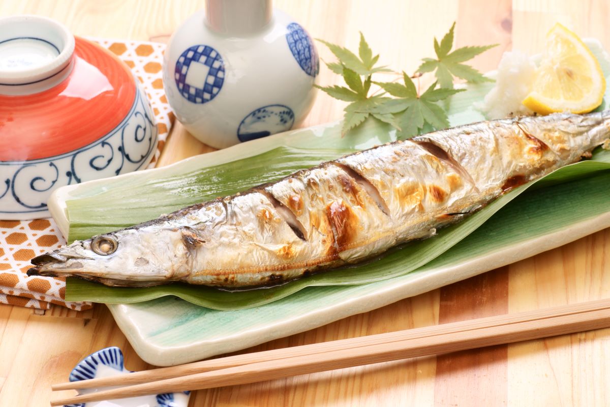 育ちのいい人は魚のどこから箸をつける？知らないと赤っ恥なマナー3つ｜OTONA SALONE[オトナサローネ] 自分らしく、自由に、自立し