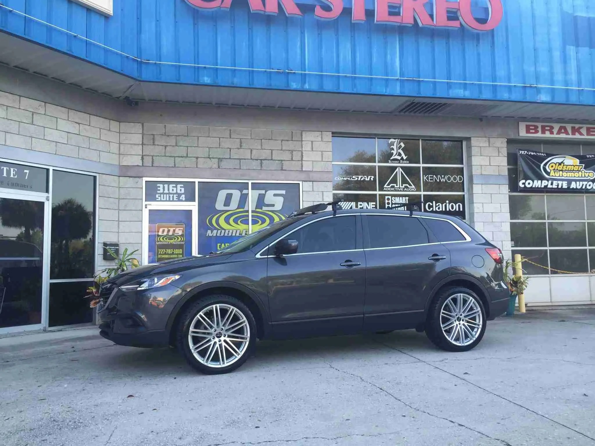 Tampa Mazda CX9 Owner with 22 inch Ruff R955 Custom Wheels OTS