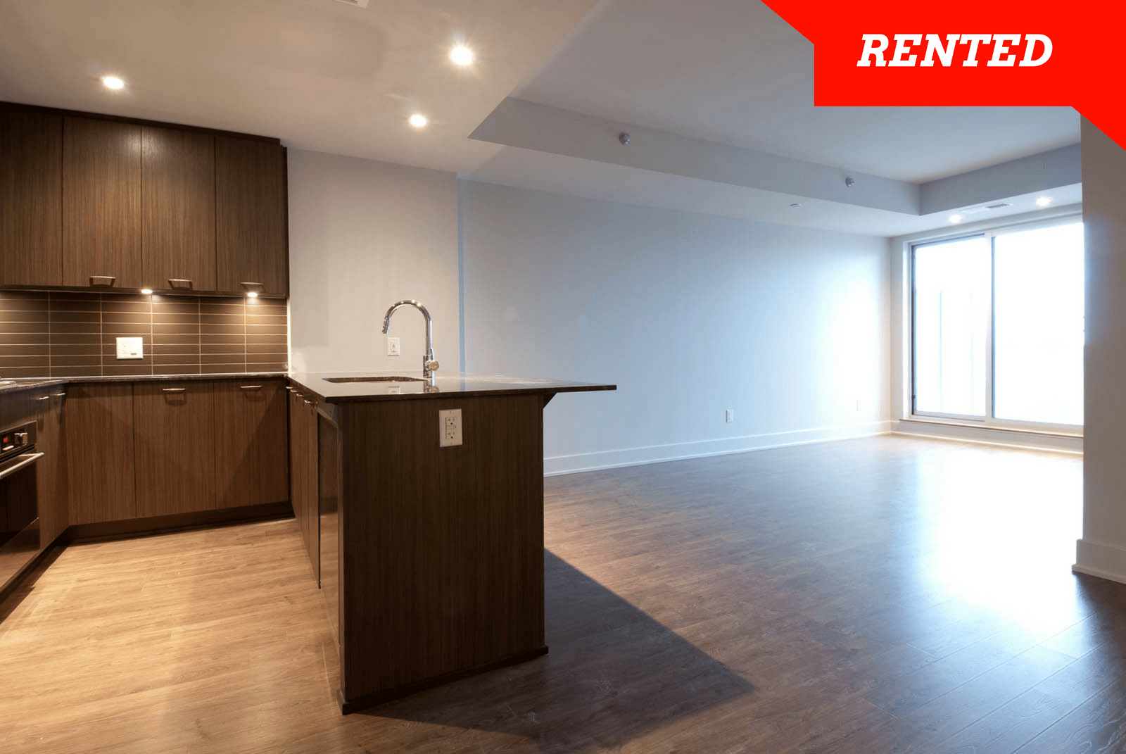 7 Marquette Avenue 807 OttawaAgent.ca