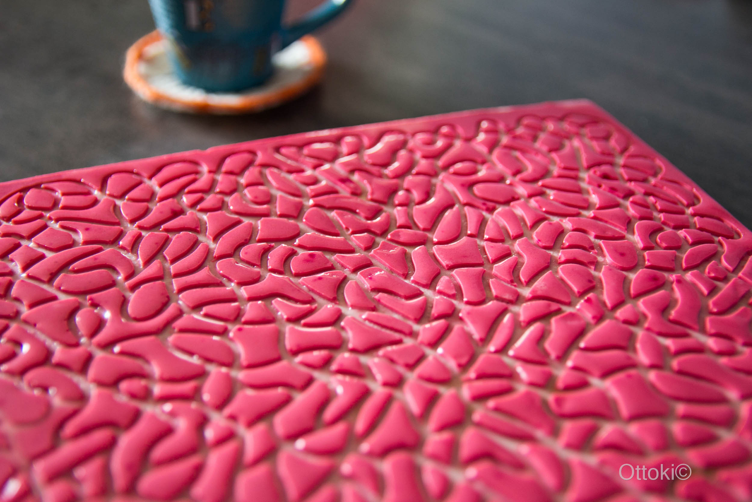 Ottoki Démoulage facile avec le moule carré Flexipat® et tapis relief