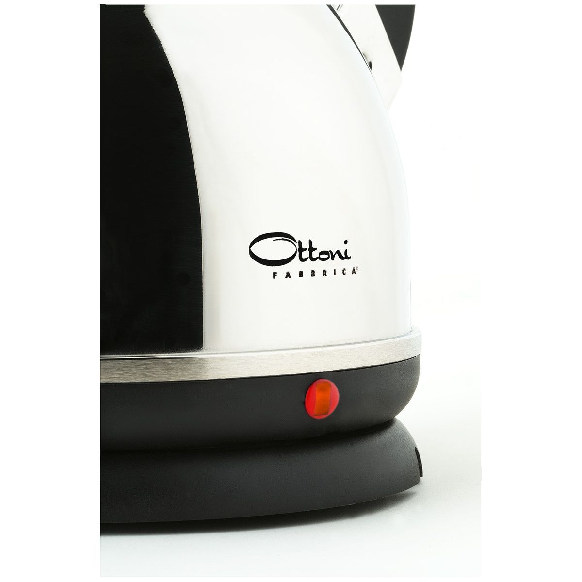 Alice Nero Plastic free electric black kettle