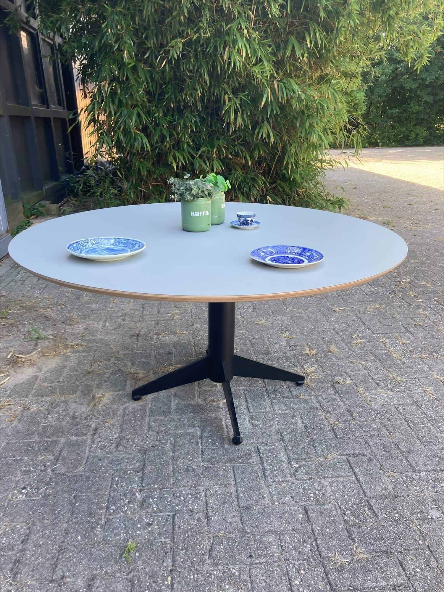 Linoleum tafelblad op maat Oud is Nieuw Biddinghuizen