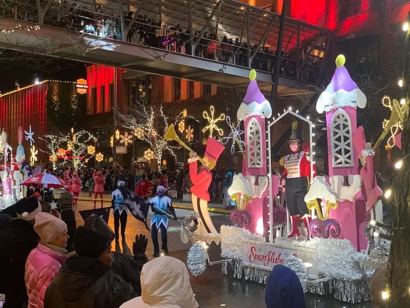 7 Tips for Snowflake Lane in Bellevue (Full Review!) Our Adventure
