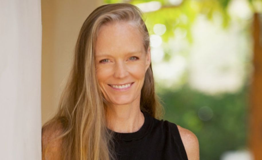 Flock Bonus Content Suzy Amis Cameron’s Recipe for Chili Our Hen House