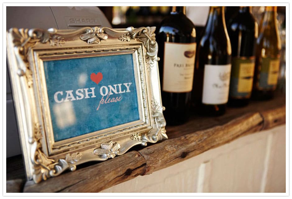 Bottoms Up Open Bar vs. Cash Bar At Your Wedding