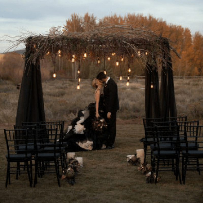 27 Photos That Will Scare You Into Having A Halloween Wedding