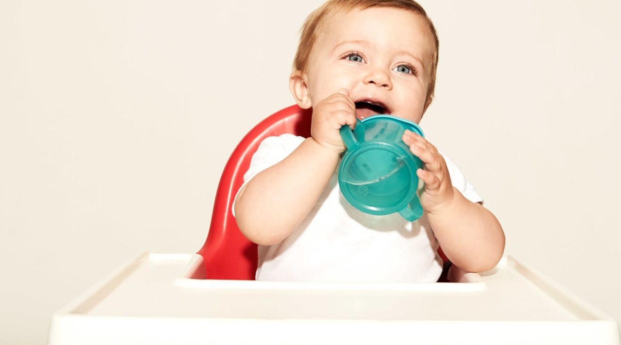 9 Tips To Easily Transition From Bottle To Sippy Cup