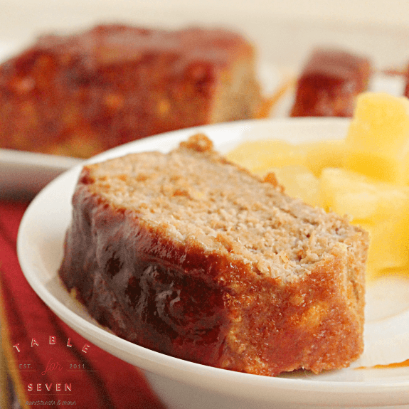 Pineapple Meatloaf Table for Seven
