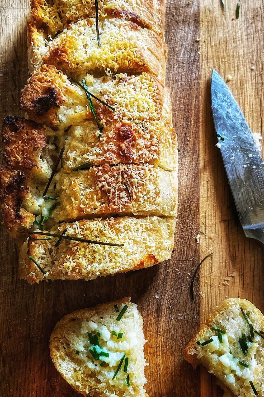 Gordon Ramsay Garlic Bread Table for Seven