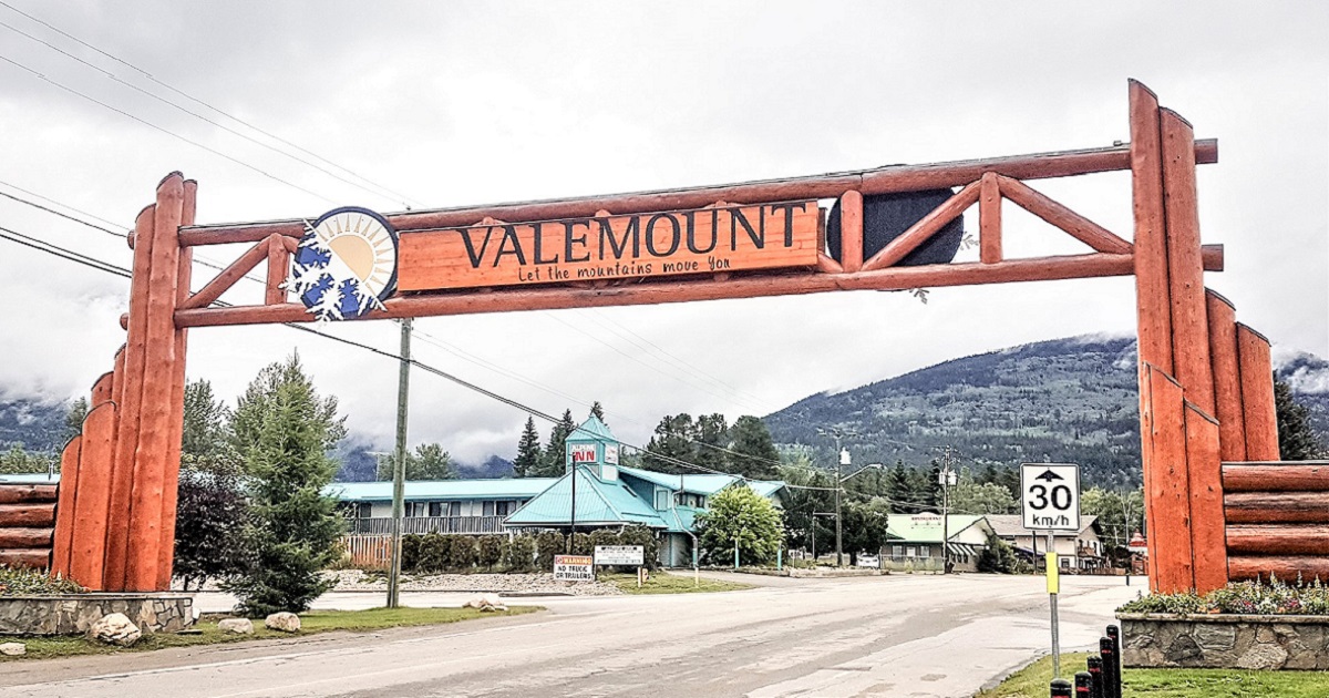 New Homes for Seniors, Families Open in Valemount Columbia Basin Trust