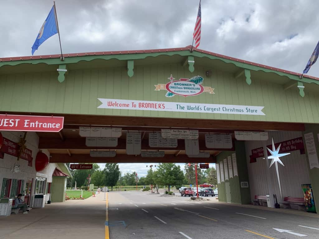 Bronners Christmas Store