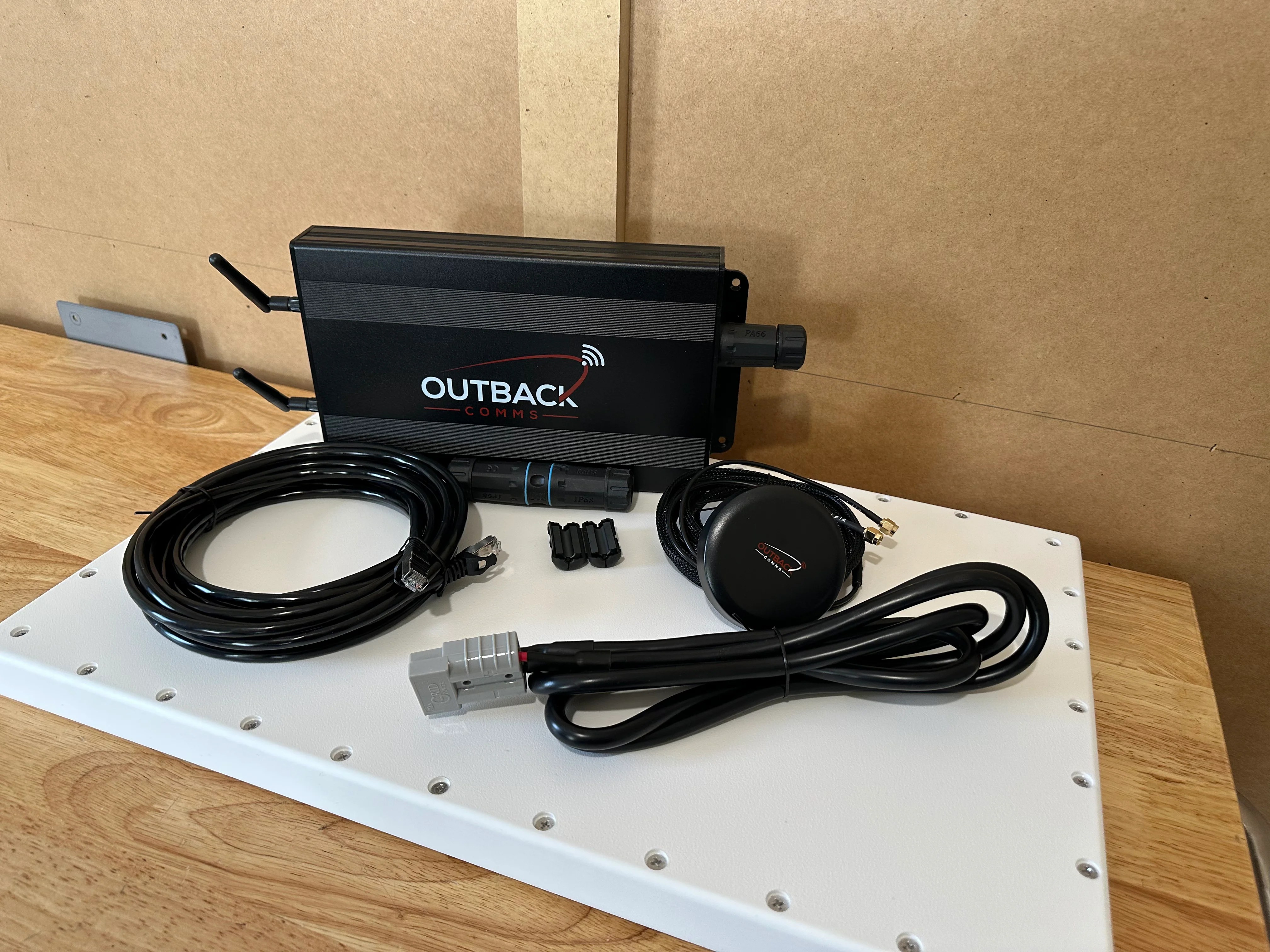 Rugged Starlink Flat Mount 12/24v Kit – Outback Comms