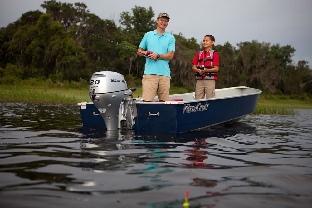 HONDA 20 HP BF20D3SH Outboard - OutboardDirect.com by Plateau Marine