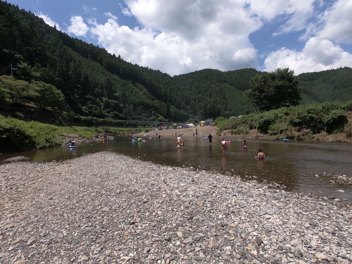 京都で川遊び！デイキャンプしながら楽しめる、宇津峡公園キャンプ場で川ダイブして遊んできたよ！ 山ボーイ＆山キッズときどき山ガール