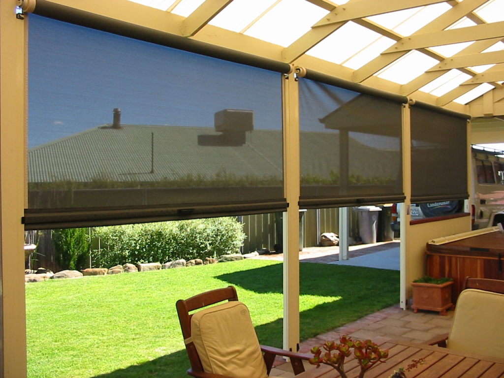 Outdoor Blinds that Keep You Cool in the Summer