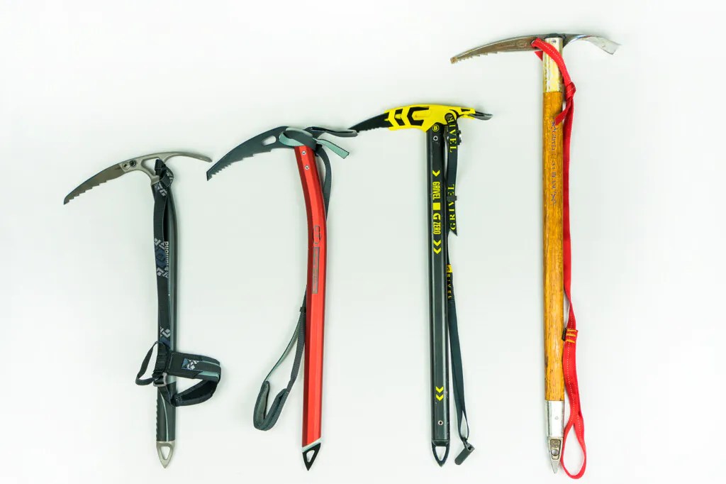 雪山歩きに最適なピッケル（アイスアックス）選びについてあらためて考えてみる Outdoor Gearzine "アウトドアギアジン"