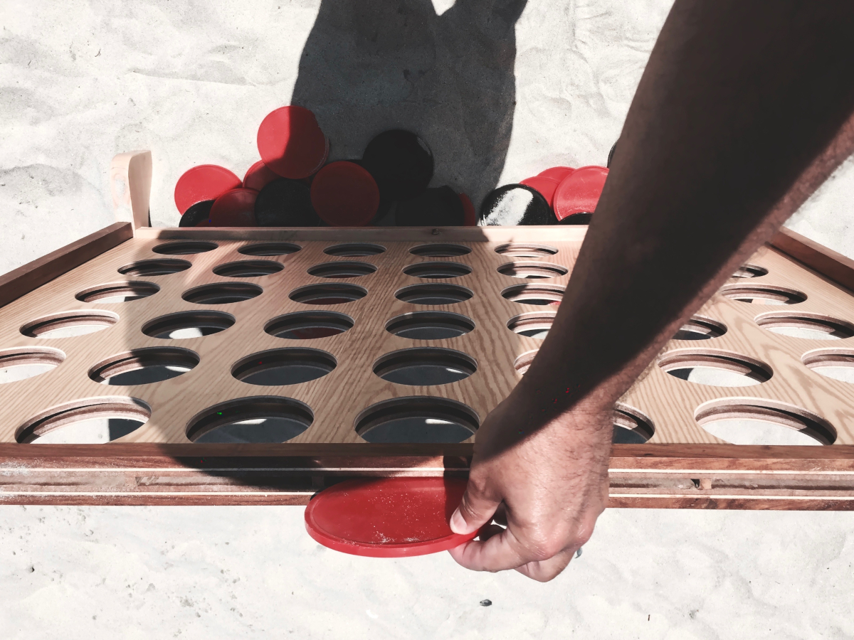LifeSized Giant Outdoor Games Fun on a Massive Scale!