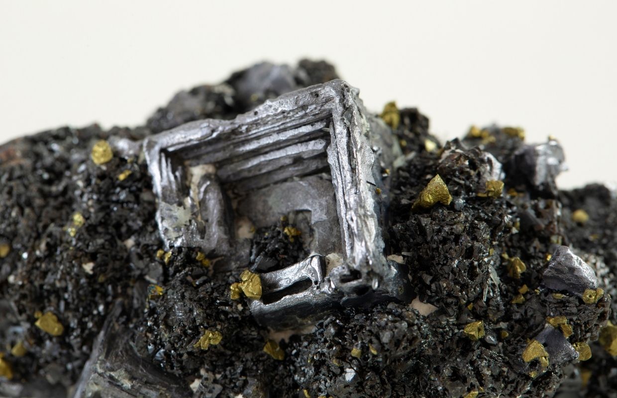 Are Any Missouri Rocks Worth Money? 8 Valuable Rocks OutdoorMo