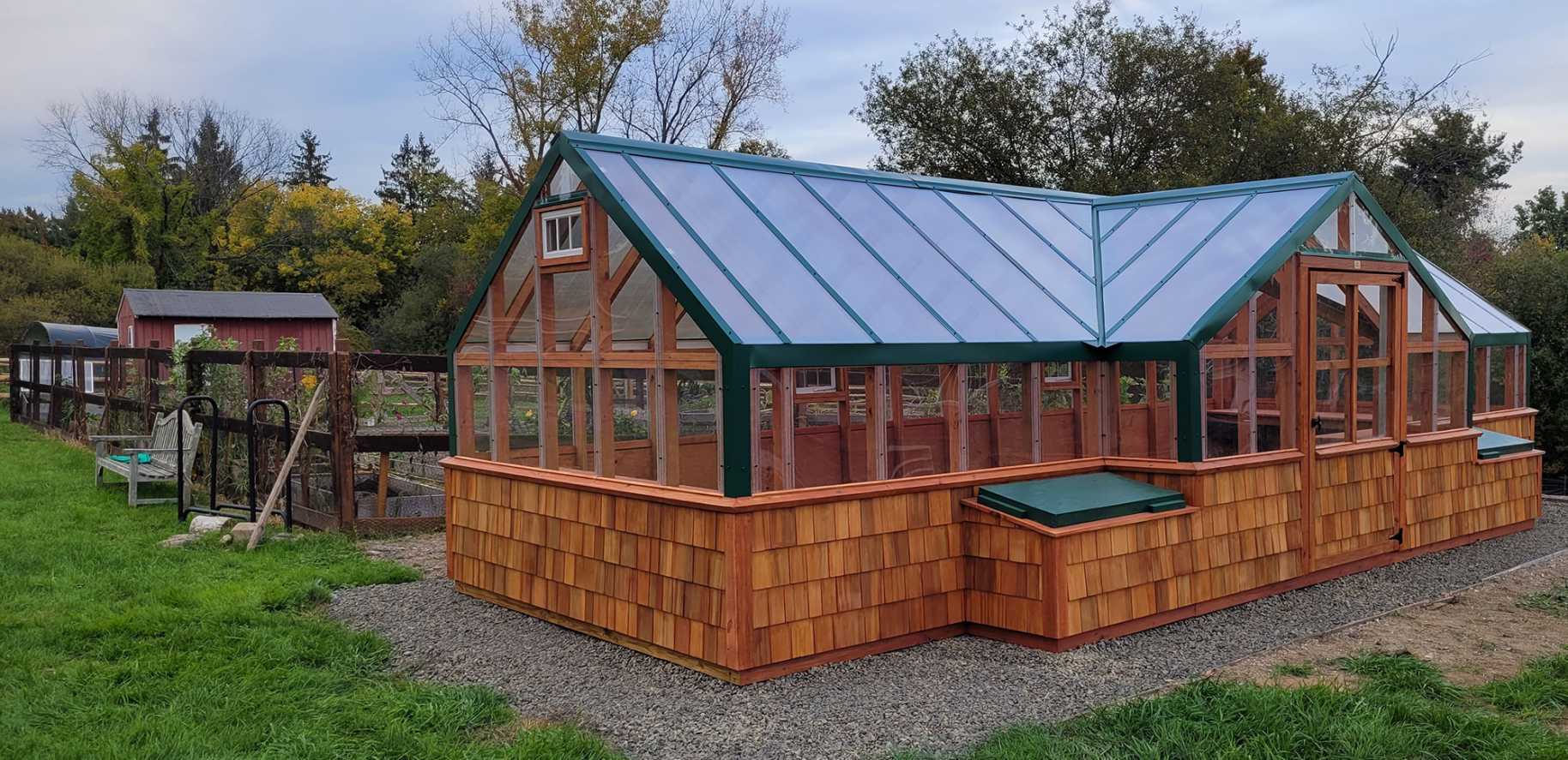 5 Advantages of a Custom Greenhouse Outdoor Personia