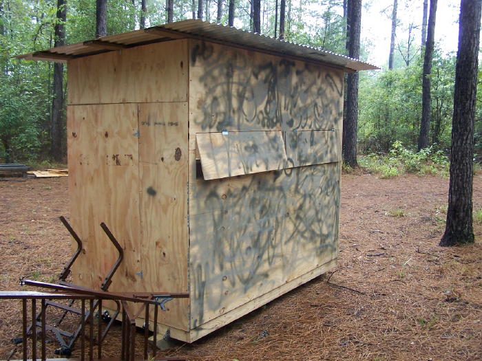A DIY guide on building a box blind hunting blind, deer blind
