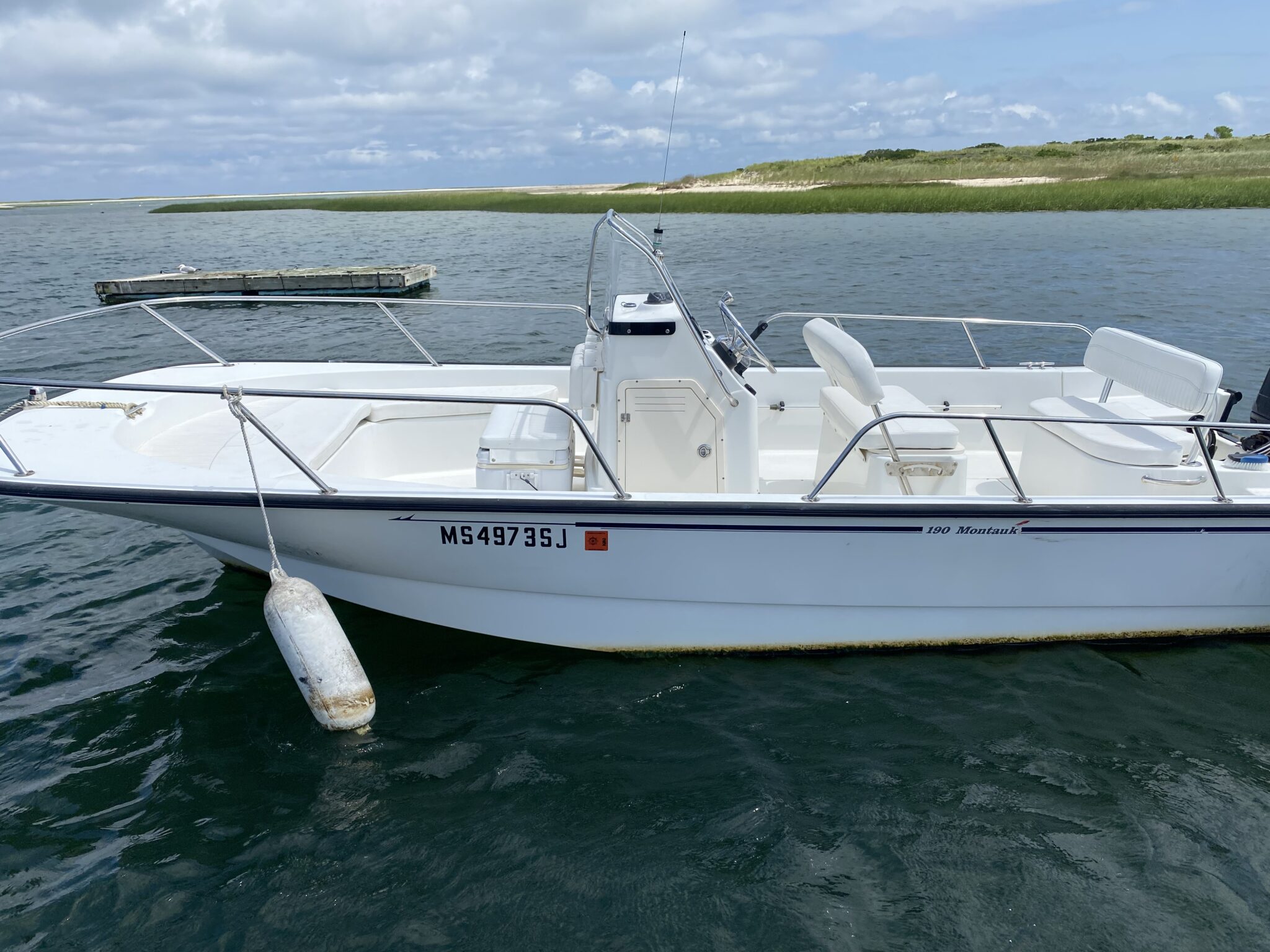 2010 Boston Whaler Montauk 190 28,500 *SOLD* Outermost Harbor Marine