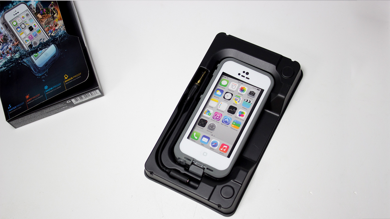 smart device case packaging outerspace design