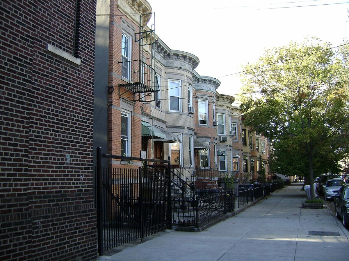 Queens Neighborhood Guide New York City's Most Diverse Borough