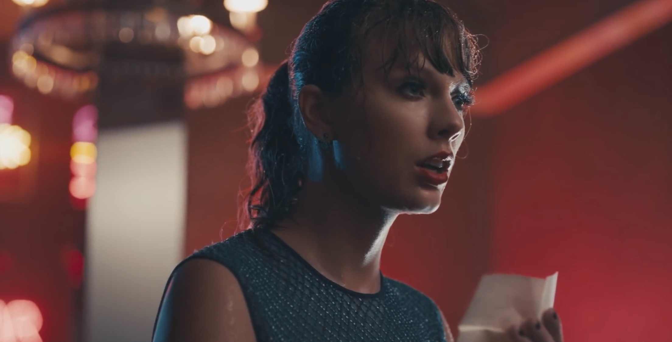 Taylor Swift Delicate Lyrics, Translation and Meaning OiCanadian