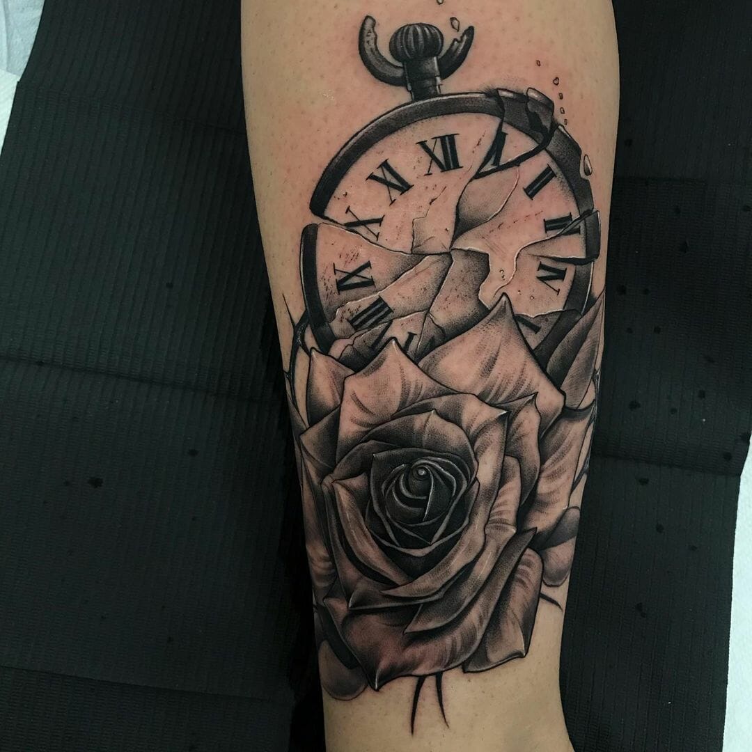 22+ Amazing Broken Clock Tattoos For 2024!