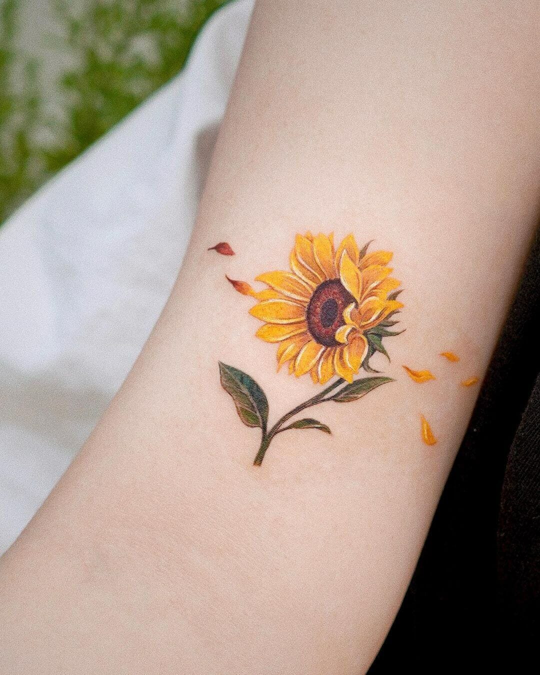 100+ Small Sunflower Tattoo Ideas You Have To See To Believe!