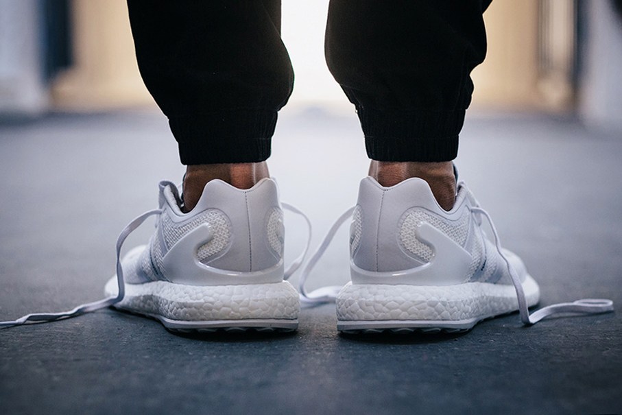 又一精致未来感白鞋登场,adidas y-3 pure boost「triple white」上脚