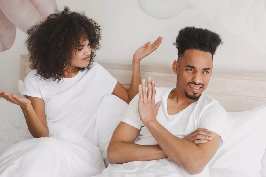 DATING SOMEONE WITH ANXIETY Dating Tips & Red Flags