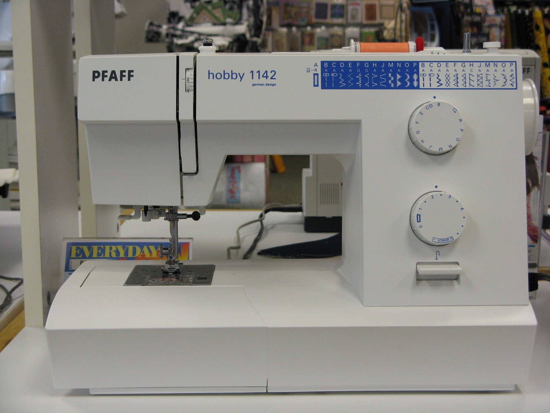 PFAFF hobby 1142 купить швейную машину PFAFF hobby 1142 в Минске