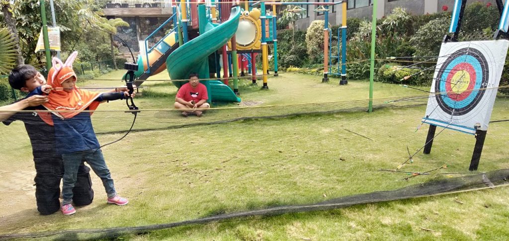 Hotel dengan fasilitas permainan anak yang ramah anak