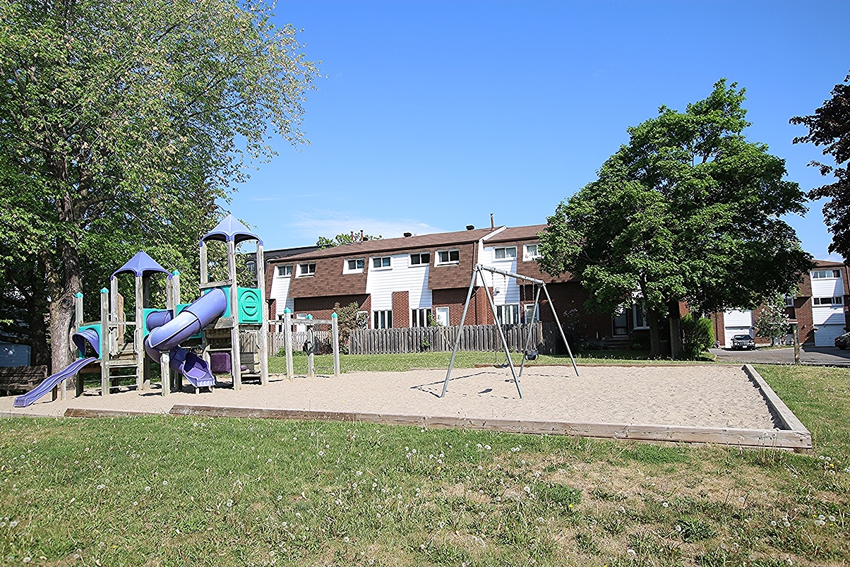 2296 Orient Park Drive unit 11 OVIPPM Ottawa VIP Property Management