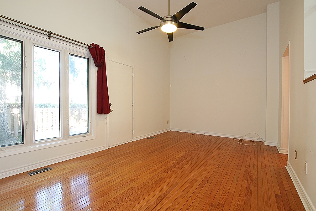 2296 Orient Park Drive unit 11 OVIPPM Ottawa VIP Property Management