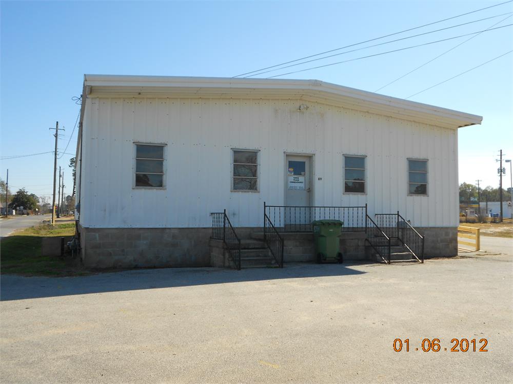 Commercial Building Location Hazlehurst, 800/Month