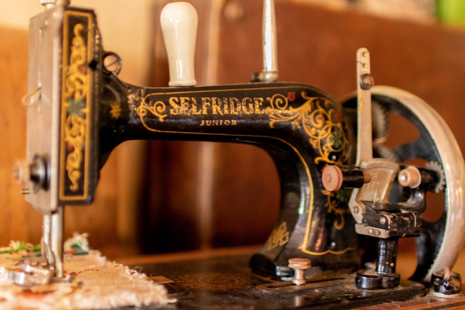 アンティークなミシン フリー写真素材のふくなな