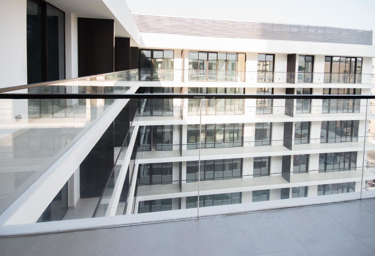 Spacious Apartment Chiller Free 1 Month Free Own Properties