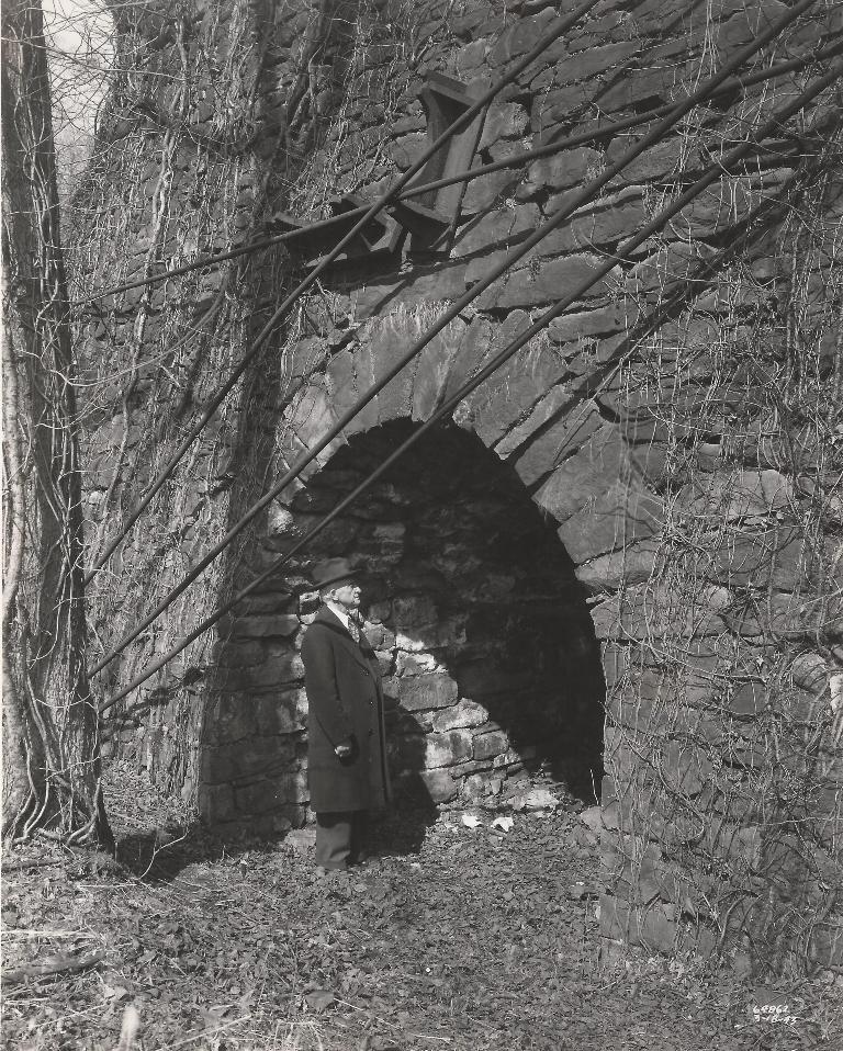 Pictures of Old Oxford Furnace circa 1943